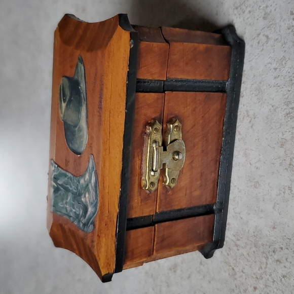 Wood Trinket Box Cowboy Hat & Boots Ranch Farm Organizer Desk Dresser Rustic - Picture 1 of 11